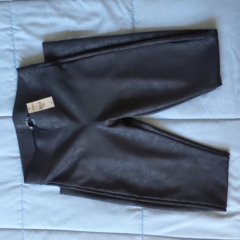 EXPRESS Black Leggings